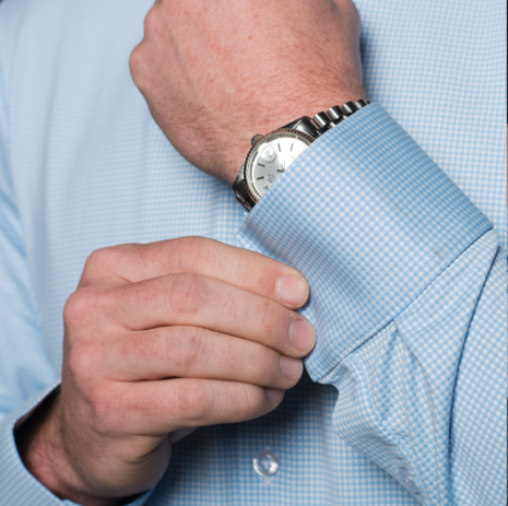 The Spread Collar Gingham Dress Shirt in Whitman Light Blue   