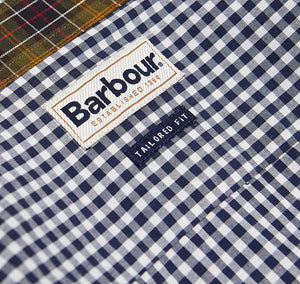 Country Gingham Shirt in Navy